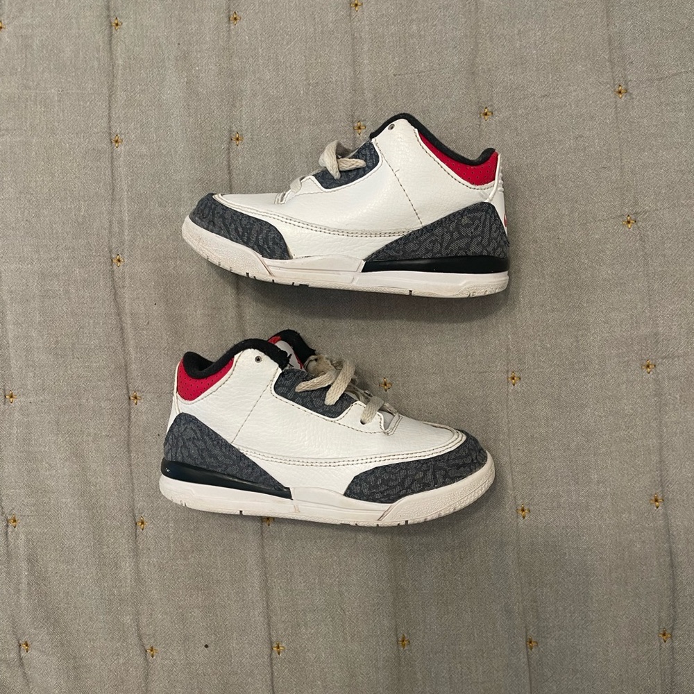 Nike Air Jordan 3 Retro high-top